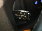【レーダークルーズコントロール】高速道路での長距離走行が楽に!!自動で速度を保つクルーズコントロールが、衝突軽減システムと連携し、前方の車両を感知して車間を保つように速度調節してくれます!!