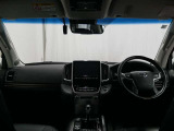 見通しのよいすっきりとした視界で、誰でも運転しやすいです。運転のしやすさは疲れにくさにも繋がりますよ♪