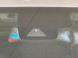 【トヨタセーフティセンス】走行中に前方の車両等を認識し、衝突しそうな時は警報とブレーキで衝突回避と被害軽減をアシスト。より安全にドライブをお楽しみいただけます。
