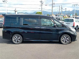 みなさまのお車選びのお手伝いをさせてください!スタッフ一同心よりご来店、お問い合わせをお待ちしております!