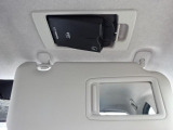 ETCを装備していますので納車後即日遠出ができます。ETCを購入する費用が抑えられるのでお得です。また、取り付け位置が天井でバイザーで機器が隠れるので、万が一カードの挿しっぱなしでもリスクが減ります。