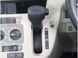 縦型シフトで操作性の良いシフトです!