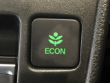 ★ECONスイッチ★ エコドライブを加速しよう!スイッチをONにすると、運転の仕方によるロスを抑え込み燃費をよくするようクルマが頑張ります(*^ー^*)燃費向上にチャレンジ♪
