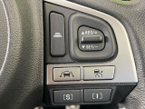 【全車速追従機能付クルーズコントロール】高速道路での長距離走行が楽に!!自動で速度を保つクルーズコントロールが、衝突軽減システムと連携し、前方の車両を感知して車間を保つように速度調節してくれます!!