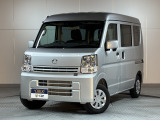 オリックス認定中古車は厳選した上質な車輌のみをお届け致します。全車にプロの職人による徹底した内外装の清掃、磨き上げ、コーティング処理、抗菌消臭加工を実施しております。