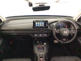 【前方視界】開放的な前方視界!運転がしやすく疲れにくいです♪窓が大きく、見通しがとっても良いおクルマですよ♪