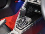 6速MTのお車です♪直感的な操作を楽しむことができます!