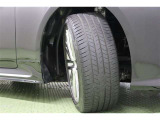 タイヤサイズ 225/45R18。