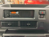 AM/FMラジオが付いています