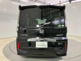 全車中古車保証付きでの販売を行っておりますので、しっかりお車見させていただきます。お車の納車まで2.3週間お時間いただいております。