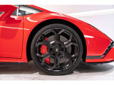 Damiso 20 - Shiny Black with monolock in Black,Red CCB brakes calipers