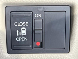 【パワースライドドア】スマートキーや運転席のスイッチでスライドドアの開閉が可能♪電動だから力を入れてドアを開ける必要が無く、小さいお子様でも、重い荷物を持っている時もラクに開け閉めできます♪