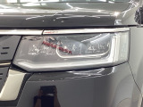 LEDヘッドライトは、点灯の瞬間から最大光量を発揮し、突然暗くなるトンネルなどでの安定感を高めます。
