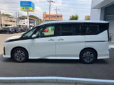 セレナ 1.4 e-POWER ハイウェイスター V 