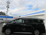 中古車選びにお悩みの方、初めて中古車を探されている方、トヨタディーラーの中古車はいかがでしょうか?
