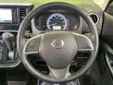 【純正革巻きステアリング】上質な革を使用することで、手にしっかり馴染みとても運転しやすいハンドルです♪