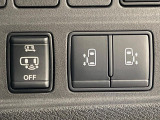【両側パワースライドドア】スマートキーや運転席のスイッチで後席両側スライドドアの開閉が可能♪電動だから力を入れてドアを開ける必要が無く、小さなお子様でも簡単に開け閉めでき快適です♪