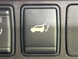 【パワーバックドア】スマートキーや運転席のボタンを押すだけでリアゲートが自動で開閉します!荷物を持っている時や、高い位置にあるバックドアを閉める際に便利な機能です♪