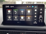 スマートフォンで使い慣れた機能をクルマでも。Hondaコネクトディスプレーに、Googleの機能を搭載。クルマの移動と日常がシームレスにつながります。