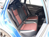 お車選びをお楽しみ頂けるよう、在庫車の展示スペースを十分に確保しております。