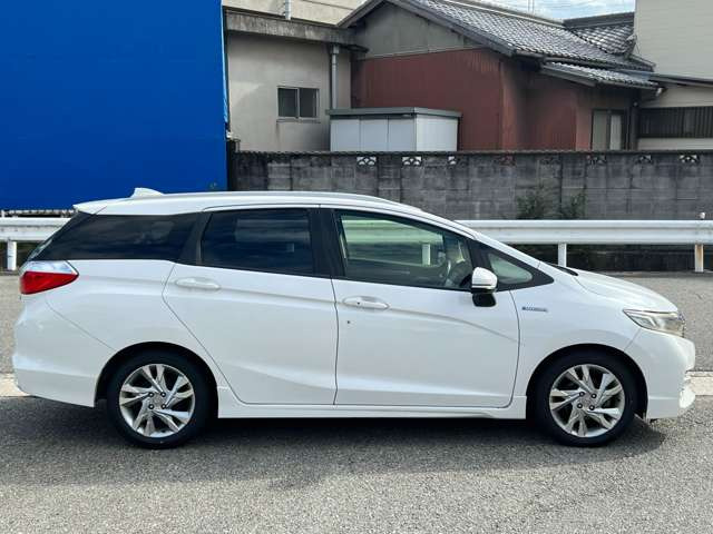 ホンダ シャトル 1.5 ハイブリッド Z 衝突軽減ブレーキ TV ナビ ETC