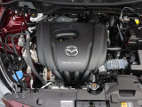 「SKYACTIV-G(ガソリン)」は、規格外の高圧縮を実現し、世界のエンジン技術者に驚きを与えました。さらに、それを維持したままノッキングの発生を抑え、熱効率を向上、走りにも寄与したエンジンです。