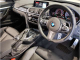 ☆センターパネルを運転席側に僅かに傾けたBMW独特のインパネ☆【駆け抜ける歓び】はここからもスタートしております☆