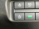 衝突軽減ブレーキをオフにできます。