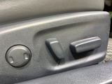 【パワーシート】スイッチ一つで簡単にシートの微調整が可能!電動だから力もいりません!快適なシートポジションにセットして、快適なドライブをお楽しみください。