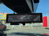受注製造時のみ後付け不可なメーカーオプションインテリジェントアラウンドビューモニター表示機能付)付きです。