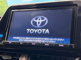 【メーカー純正ナビ】インテリアに溶け込むスタイリッシュな「専用設計」メーカーナビを装備♪視認性や操作性など基本性能にも優れ、より上質なカーライフをお楽しみいただけます。