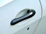 MCストラダ-レリアバンパ-/Aftermarketセンタ-2本出マフラ-/Aftermarket Dampers/カ-ボンサイドミラ-/カ-ボンドアハンドル/カ-ボンサイドスカ-ト/カ-ボントランクスポイラ-/カ-ボンステアリング/Aftermarketナビ(純正トランク移設)