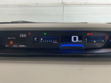 見易くレイアウトされたメーター類が安心ドライブをサポートします