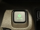 ★ECONスイッチ★ エコドライブを加速しよう!スイッチをONにすると、運転の仕方によるロスを抑え込み燃費をよくするようクルマが頑張ります(*^ー^*)燃費向上にチャレンジ♪