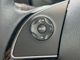 【ステアリングスイッチ】運転中、前方から目線をそらすことなく、オーディオ等の操作が可能な便利機能!安心&快適なドライブを演出してくれます♪