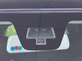 【スズキ セーフティサポート】走行中に前方の車両等を認識し、衝突しそうな時は警報とブレーキで衝突回避と被害軽減をアシスト。より安全にドライブをお楽しみいただけます。