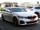 3シリーズツーリング 320d xドライブ Mスポーツ  4WD 純正ナビ 全方位M 黒革 Pバック...