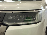 LEDヘッドライトは、点灯の瞬間から最大光量を発揮し、突然暗くなるトンネルなどでの安定感を高めます。