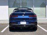 安心のネットワーク。全国187箇所(2025年2月現在)のBMW正規ディーラーのサービスセンターで整備・保証修理を受けることができます。