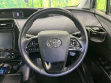 【純正革巻きステアリング】上質な革を使用することで、手にしっかり馴染みとても運転しやすいハンドルです♪