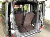 リアシートがあっても、しっかり荷物を積む事ができます。