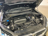 BMW 2.0L 直列4気筒ツインパワーターボ ガソリンエンジン :バルブトロニック(無段階可変バルブリフト)、ダイレクトインジェクションシステム、ダブルVANOS(吸排気無段階可変バルブタイミング)
