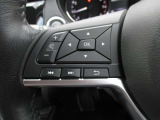 ステアリングスイッチ搭載!ハンドルひとつで手を離さなくても運転中視線をそらさなくても操作が出来て便利です♪
