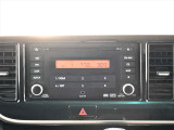 純正CD AM/FMチューナー装備です。