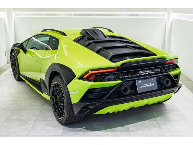 ランボルギーニ ウラカン (LDF) 4WD の中古車詳細 (300km, グリーン