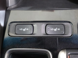 シートヒーター装備付き車!!座席に埋め込まれた電熱線によりシートを暖めることが出来る装備で、温められたシートは、寒い冬には最適です!!