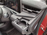 運転席側のドリンクホルダー