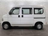 このお車はホンダ純正光脱臭・抗菌加工を納車前に致します。光触媒消臭は光触媒と銀イオンにより消臭とウイルス除菌や抗菌効果のダブル効果で車内を快適に保ちます。