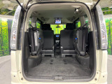 普段のお買い物や通勤、送迎等に十分な荷室スペースを確保しております。セカンドシートを倒すと、大きな荷物の積載も可能です♪