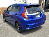 自社整備工場で点検整備をおこなってからお渡ししています。車検が残っている場合は『12ヶ月点検整備』を、車検整備付きの場合は『車検整備』をおこないます。整備費用は車両本体価格に含まれています。